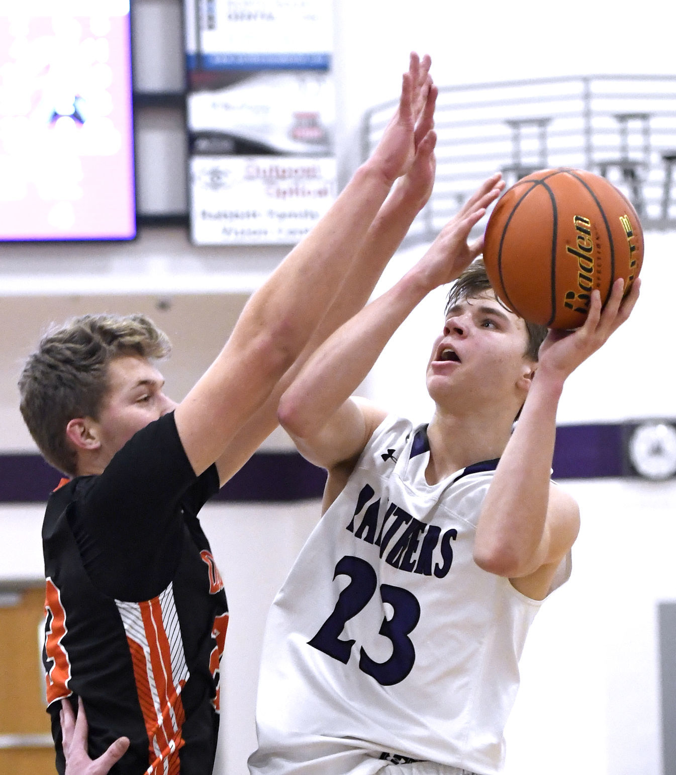 Dakota Valley hosts Dell Rapids